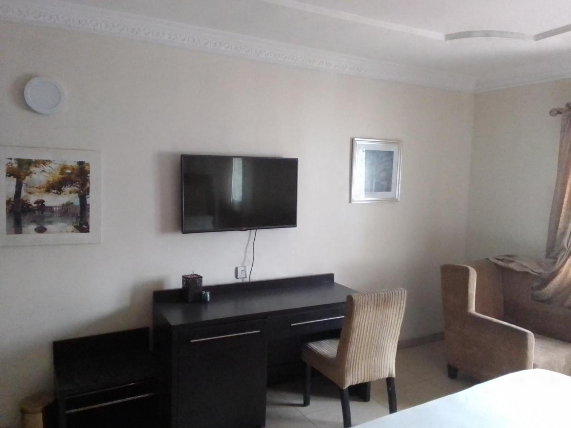 St Theresers Apartment Lodge 2 Леки Екстериор снимка